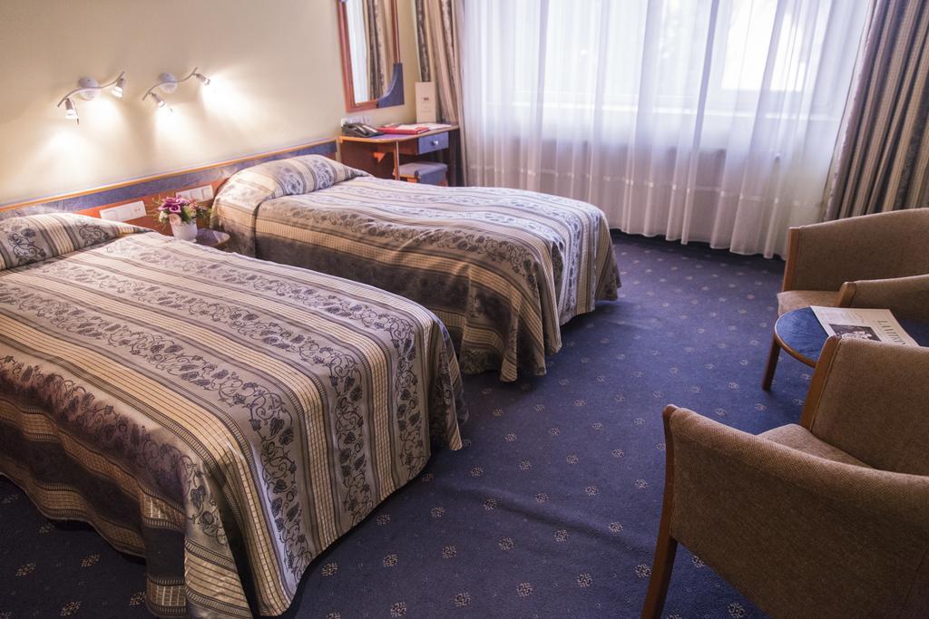 Hotel Caro Bucureşti Exterior foto